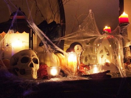 Украшения дома на Хэллоуин (7)